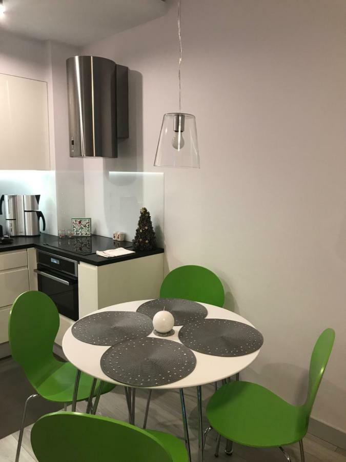 Apartament Z Ogrodem Polanica-Zdrój Esterno foto